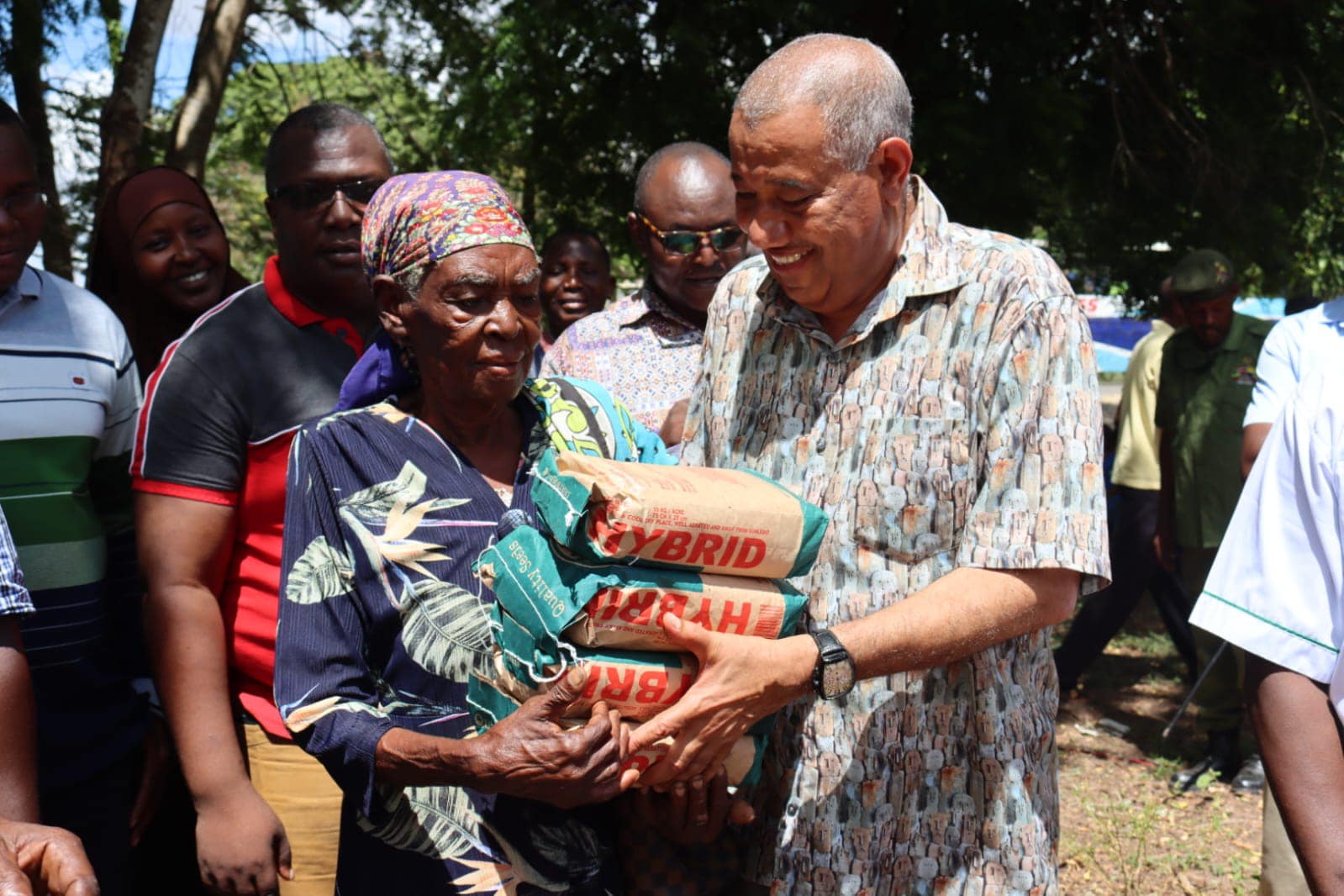 OVER 13,000 SMALL HOLDER FARMERS FROM LAMU WEST RECEIVE FREE PLANTING SEEDS FROM COUNTY GOVERNMENT OF LAMU