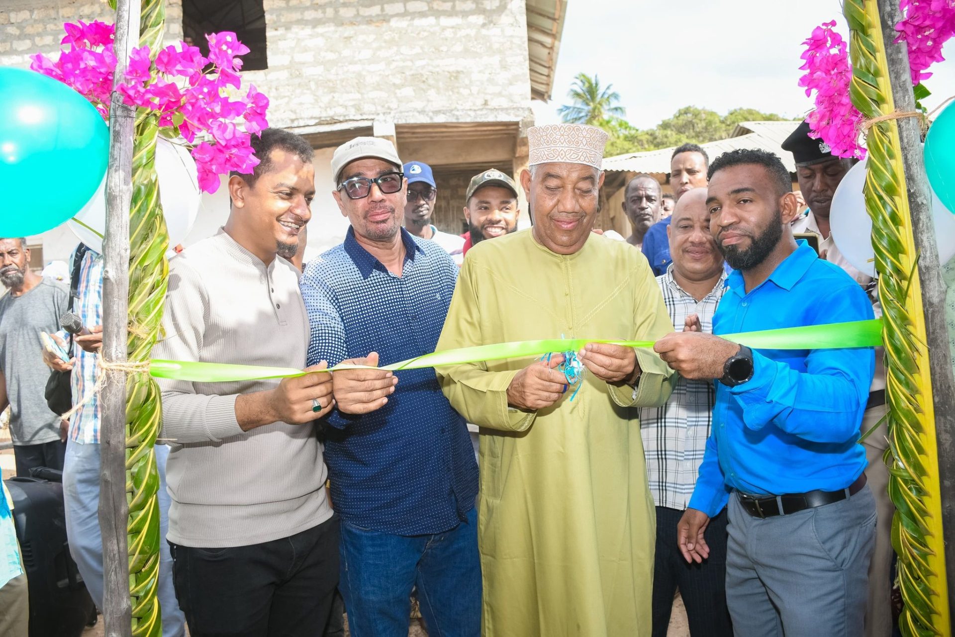 GOVERNOR TIMAMY LAUNCHES FREE Wi-Fi IN MBWAJUMWALI FOR BETTER TECHNOLOGY USE