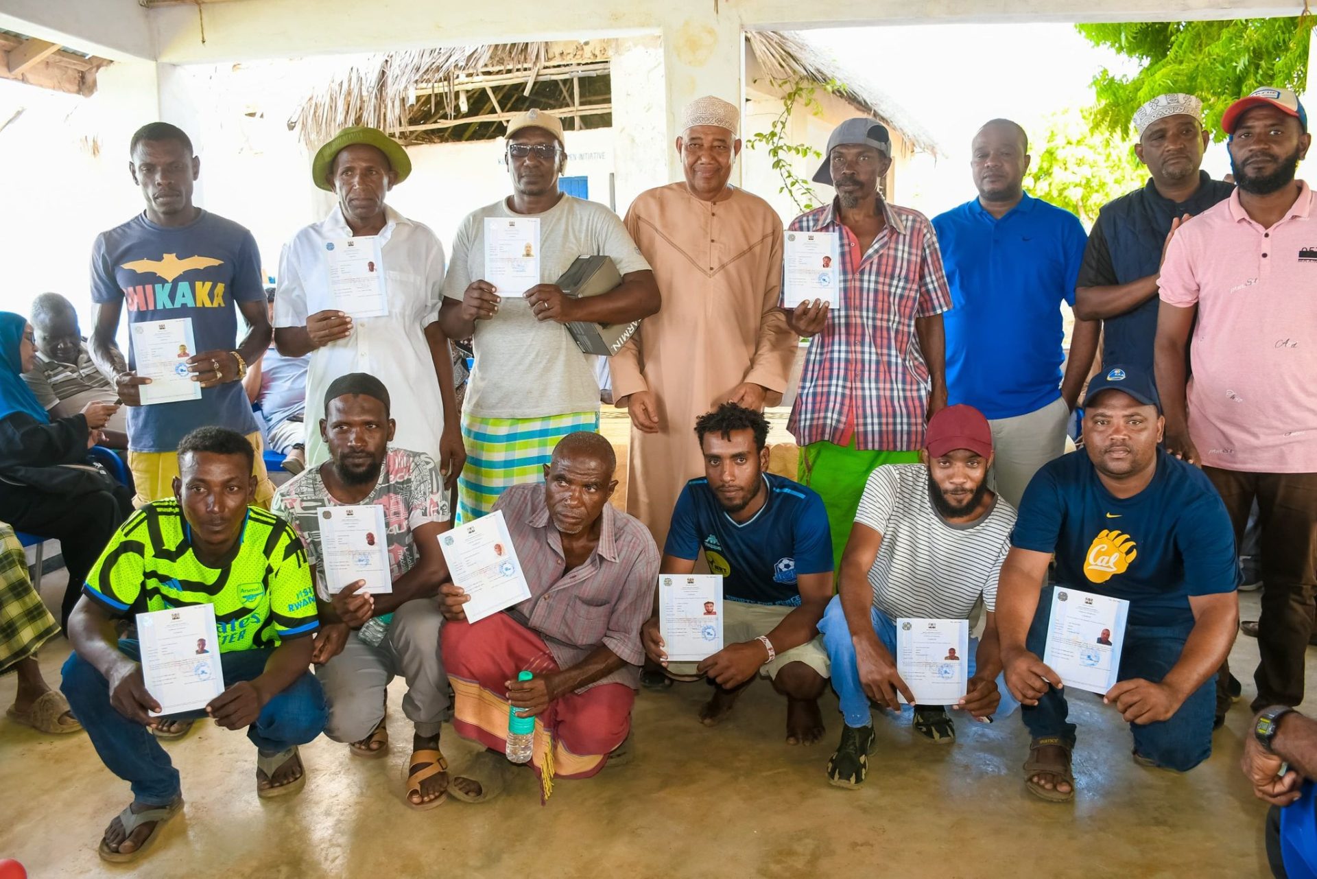 KIWAYU COXWAINS HAPPY LOT AFTER RECEIVING COXWAIN CERTIFICATES